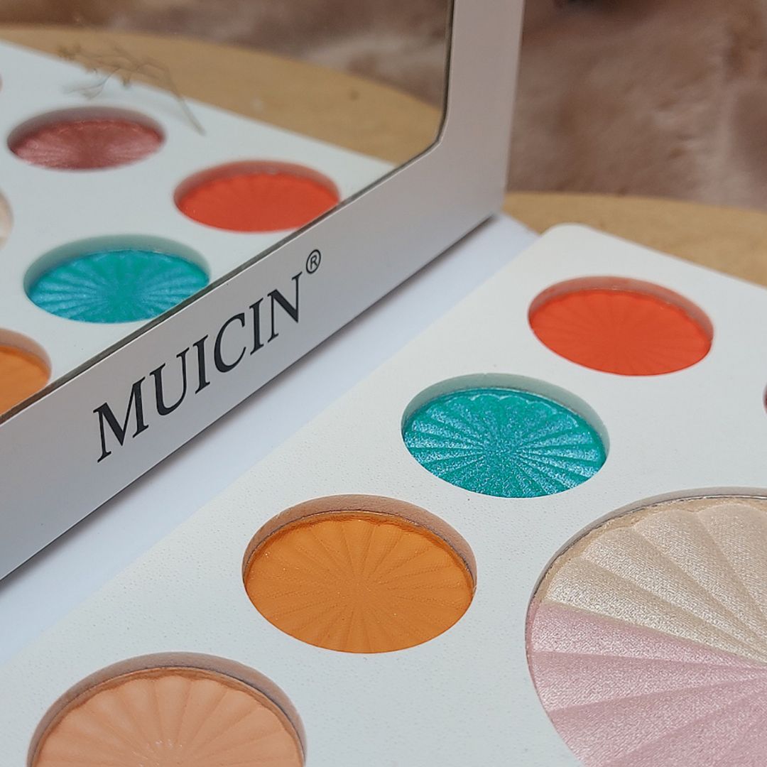 MUICIN - White Blusher & Eyeshadow Palette Best Price in Pakistan